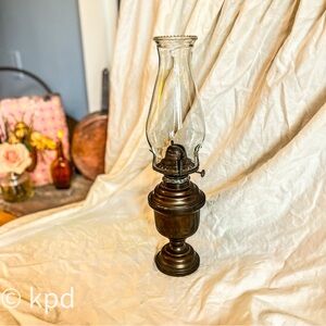 Vintage Decorative Oil Lamp /beautiful condition